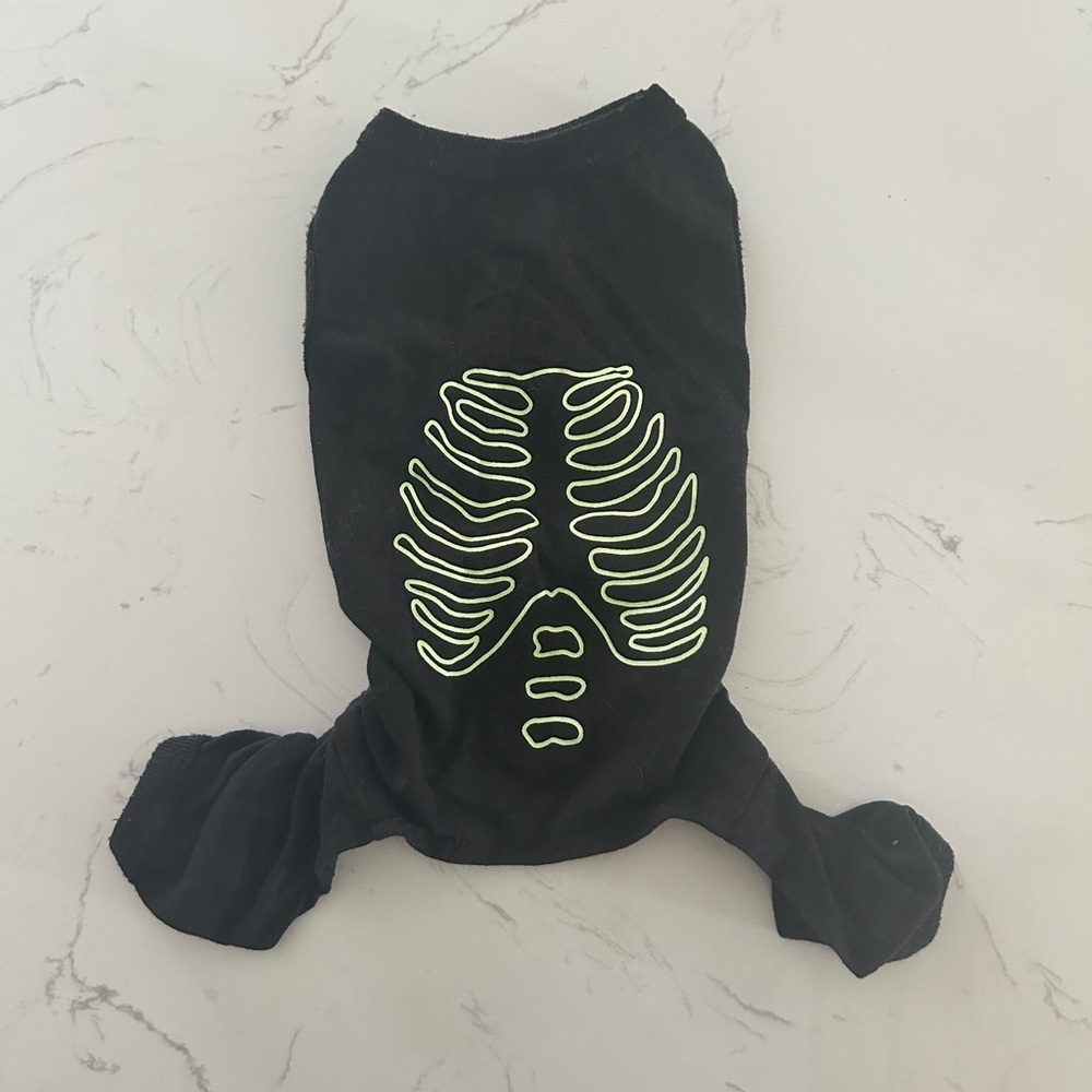 Glow-in-the-dark Skeleton Pajamas Dog Or Cat Costume Large, Used- XS